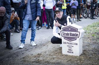 V Toskani del makadamske ceste poimenovali po Tadeju Pogačarju #foto