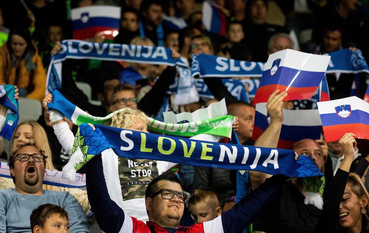 navijači, Slovenija, Stožice | Bodo imele slovenske rokometašice na decembrskem evropskem prvenstvu tudi podporo navijačev? | Foto Vid Ponikvar