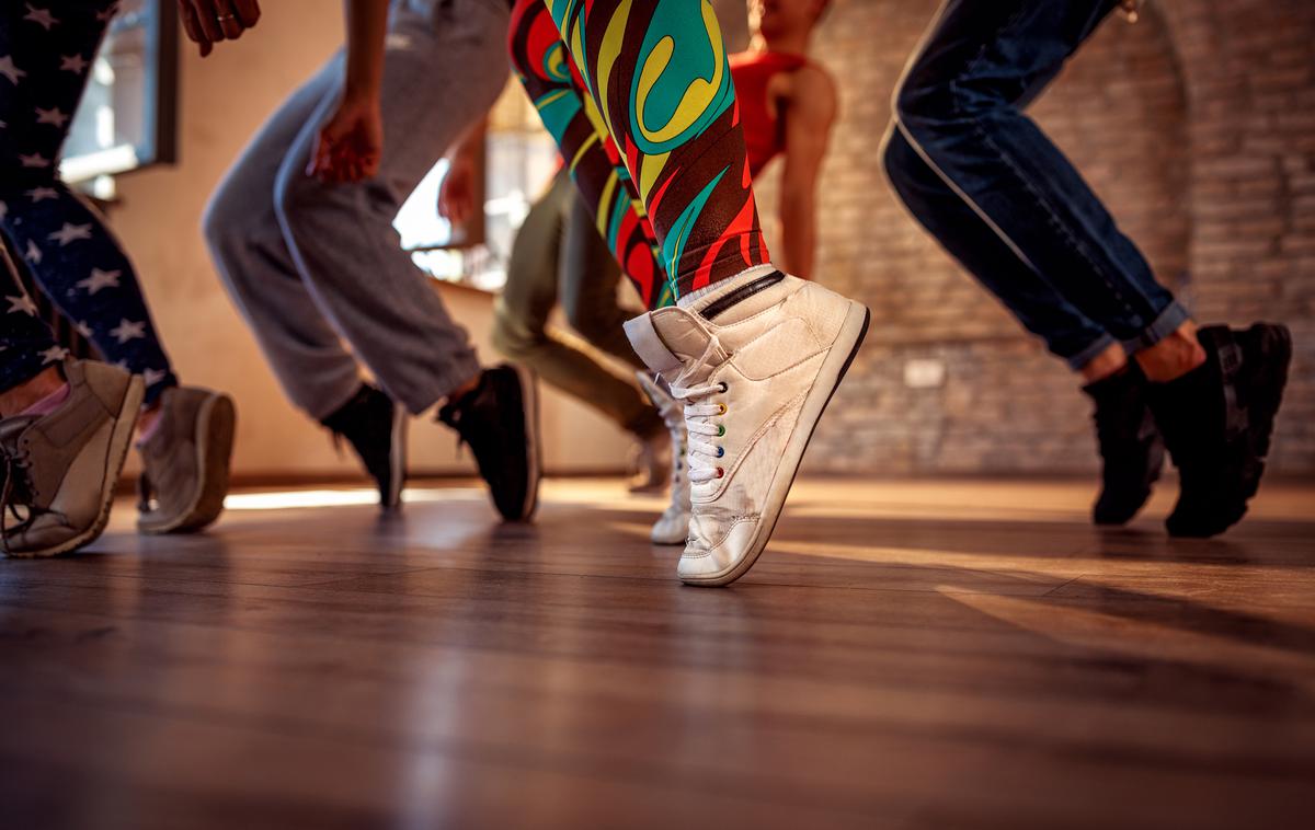 ples, plesanje, plesišče | Na plesnem taboru v Ajdovščini so zabeležili okužbo s covid-19. (Slika je simbolična.) | Foto Getty Images