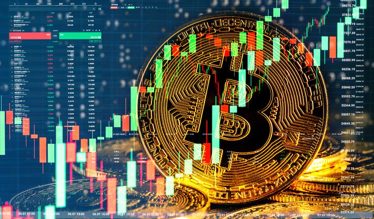 V začetku leta je cena bitcoina presegla sto tisoč dolarjev. Evforija je bila kratkotrajna — februarja je trg padel. | Foto: Shutterstock