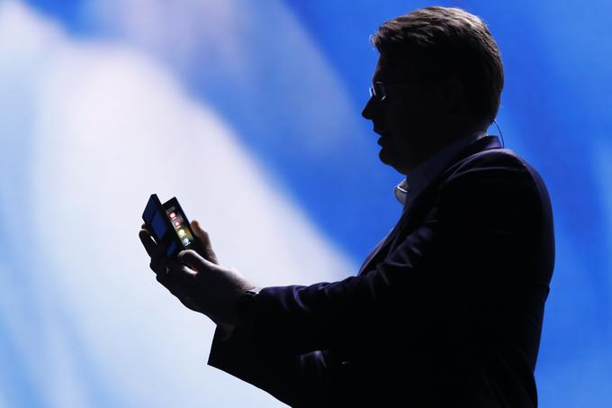 Samsung, pametni telefon, upogljiv zaslon | Foto: Reuters