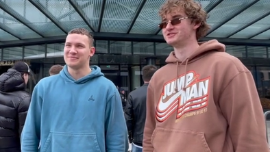 Zakaj se pred ljubljanskim hotelom zbirajo nogometni oboževalci? #video