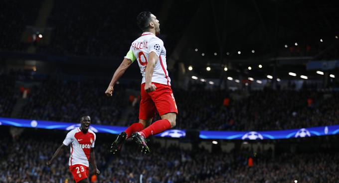 Radamel Falcao je dosegel dva gola, zapravil enajstmetrovko in izgubil žogo, ki je botrovala zadetku. | Foto: Reuters