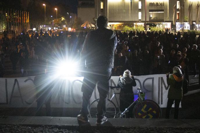 Kdo še verjame protestu, ko ga začnejo voditi politiki?