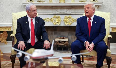 Izrael naj bi pripravljal napad na Iran