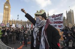 Na študentskih demonstracijah v Londonu nastali izgredi