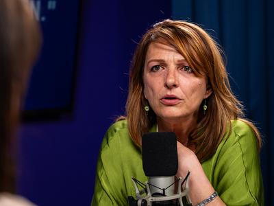 Katarina Keček: od televizijskega stresa do pisateljskega miru in zgodbe, o kateri je 30 let molčala