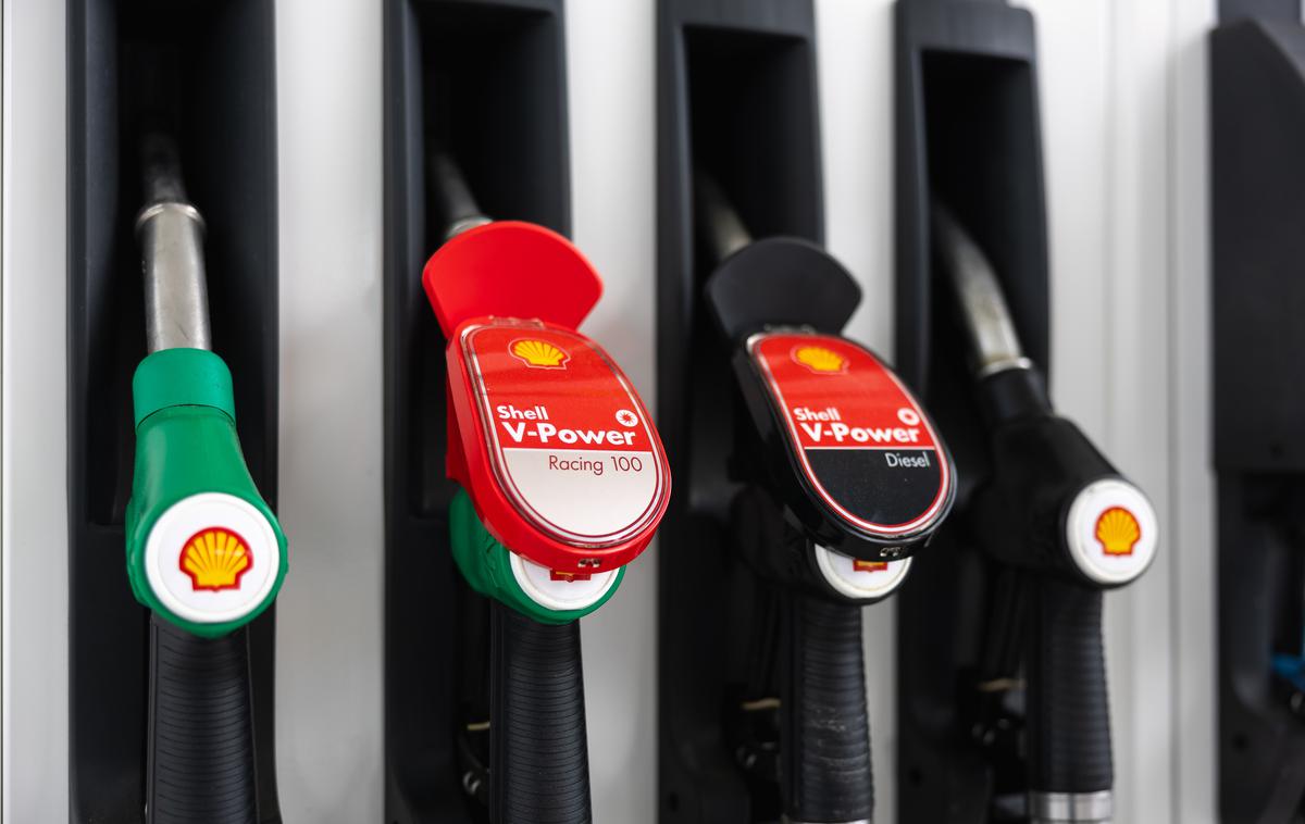 bencin gorivo bencinska črpalka | Kot je danes sporočilo ministrstvo za okolje, podnebje in energijo, bodo cene veljale do vključno 20. oktobra. | Foto Shell Adria