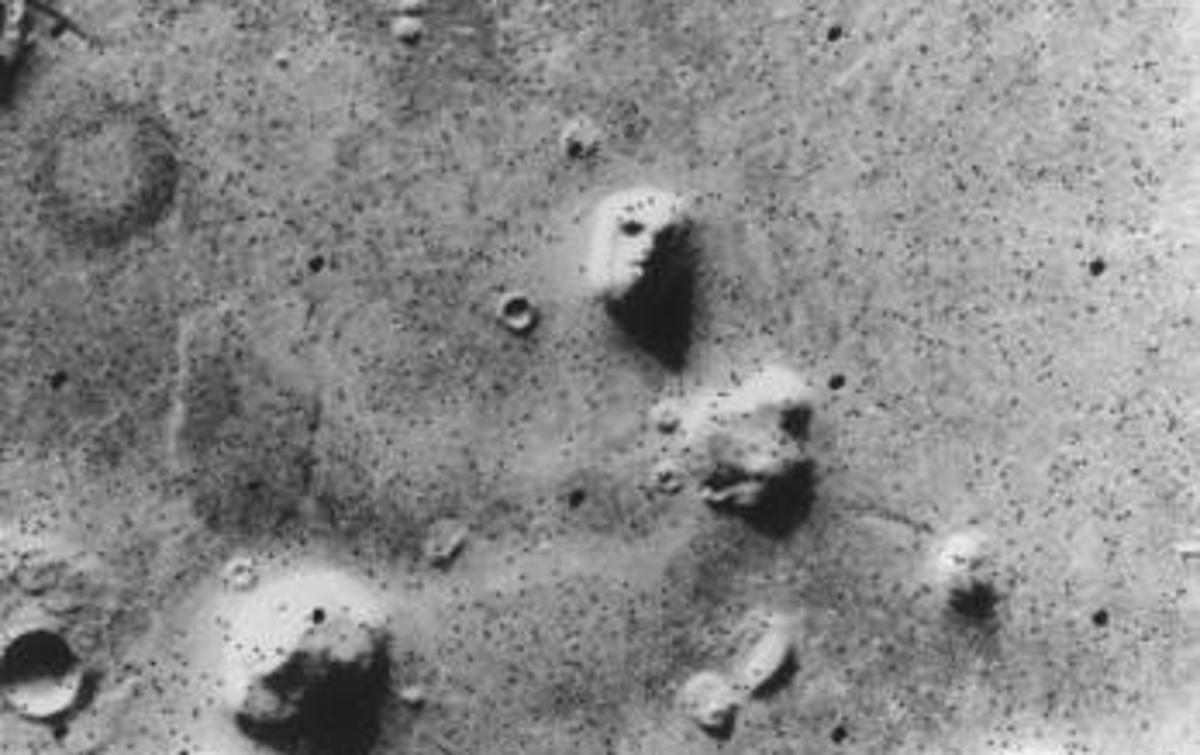 obraz na marsu | Fotografija "obraza na Marsu", je bila posneta 25. julija 1976. Nasa jo je objavila šest dni kasneje. | Foto NASA