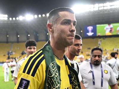 Začelo se je z alarmom zaradi rakete, končalo z Ronaldovim zadetkom in čustveno gesto