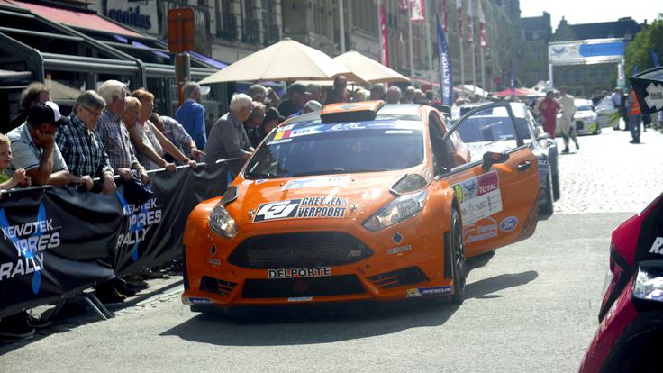 Ena izmed 110 že nastopajočih ford fiest R5. V M-Sportu trenutno izdelujejo fiesto R5 z zaporedno številko 111, skupno imajo 117 naročil. | Foto: 