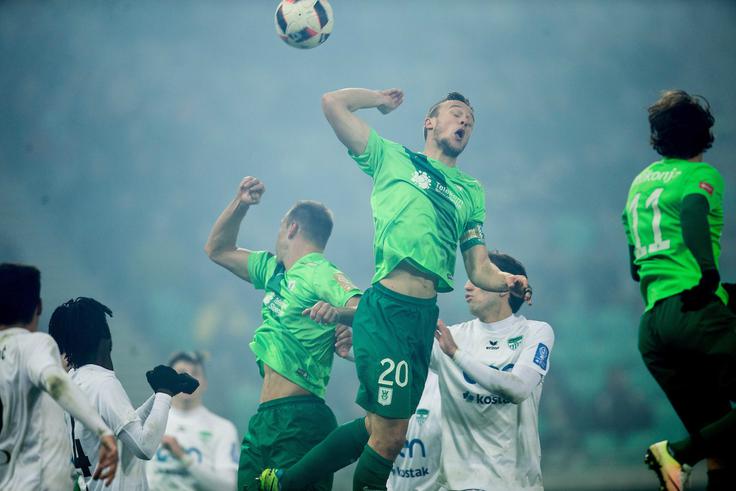 Zadnji je kapetanski trak Olimpije nosil Antonio Delamea Mlinar, ki se je preselil v Boston. | Foto: Vid Ponikvar