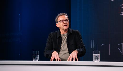 Politični analitik opozarja: Kar počne desnica, je tvegana igra #video