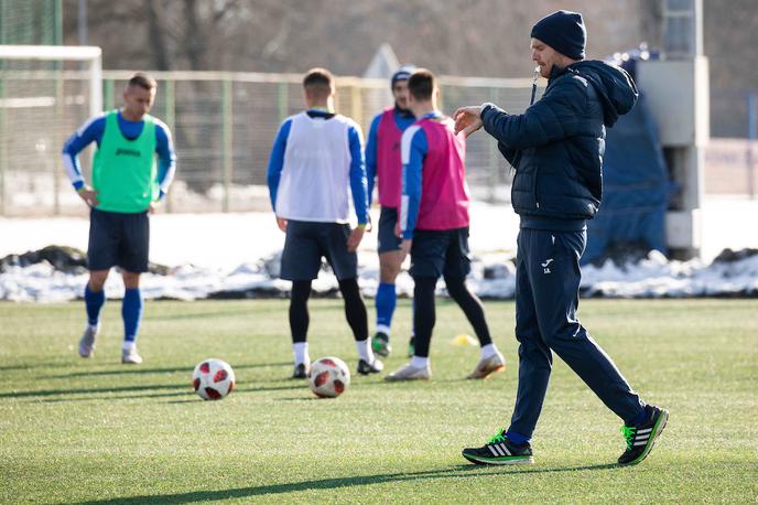 trening NK Domžale | Simon Rožman v domžalskem nogometnem laboratoriju pripravlja produkt za pomlad 2019. | Foto Vid Ponikvar