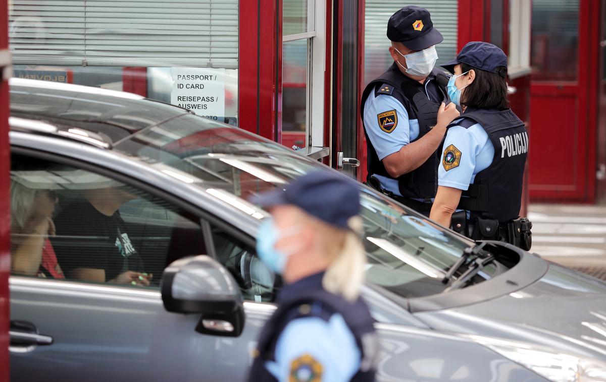 Mejni prehod | Estonski, litovski in poljski policisti bodo pri varovanju zunanje schengenske meje delovali v skupnih patruljah s slovenskimi. | Foto STA