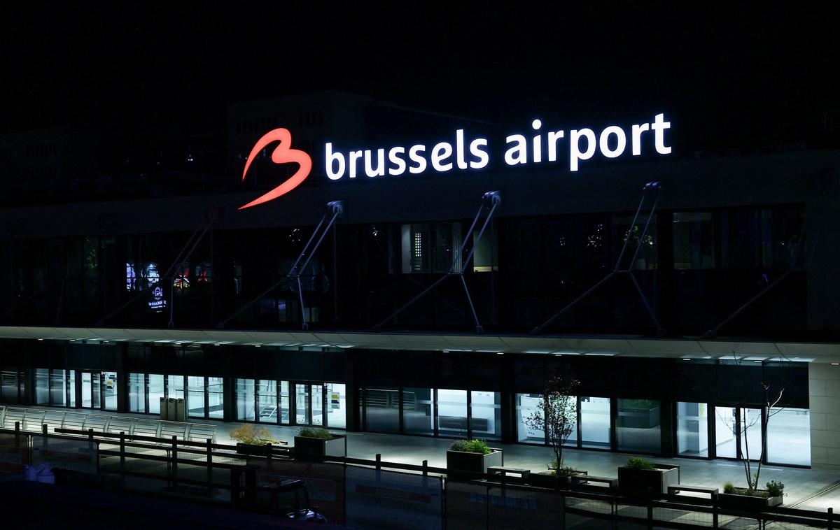 Bruselj letališče | Promet na bruseljskem letališču so ustavili dvakrat, enkrat okoli 20. ure in enkrat pred 22. uro. | Foto Reuters
