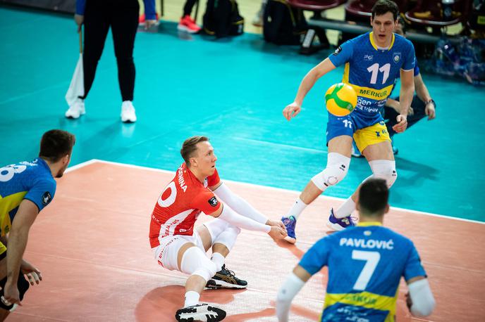 Alan Košenina | Alan Košenina je okrepil Calcit Volley. | Foto Blaž Weindorfer/Sportida