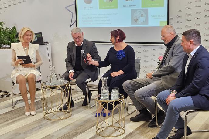 Skaza, trajnost, okrogla miza | Na trajnostni konferenci v Velenju so med drugimi sodelovali Tanja Skaza, Matjaž Han, Sabina Sobočan, dr. Iztok Seljak in Peter Dermol. | Foto Srdjan Cvjetović