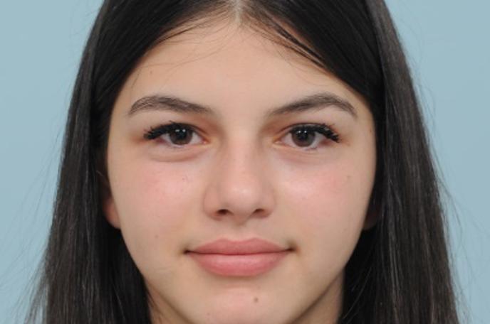 Hajdi Malkar, 14 let, pogrešana | Policisti vse od obvestila o izginotju izvajajo številne aktivnosti za izsleditev pogrešane, vendar je do tega trenutka še niso našli. | Foto PU Novo mesto