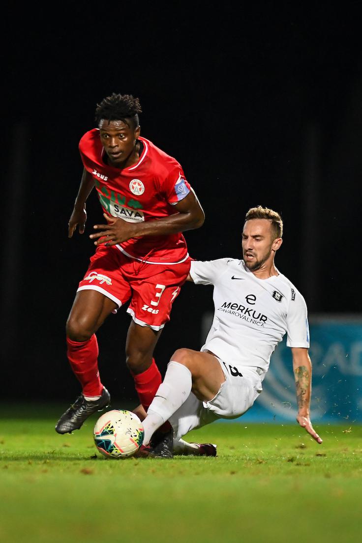 Stanley Amuzie se je lani iz Švice preselil v Kidričevo, kjer je z Aluminijem v tej sezoni še neporažen. | Foto: Miloš Vujinović/Sportida