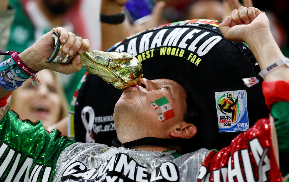 SP navijači Mehika | Najbolj obiskana tekma na letošnjem mundialu v Katarju je bila tekma med Argentino in Mehiko, ki si jo je na stadionu Lusail ogledalo 88.966 navijačev.  | Foto Reuters