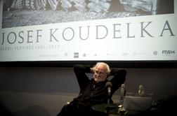 Josef Koudelka: Mlad fotograf naj le opazuje in si kupi dobre čevlje
