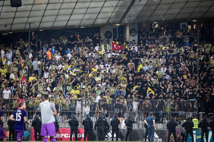 Maribor Fenerbahče | V četrtek je prišlo do izgredov. | Foto Blaž Weindorfer/Sportida