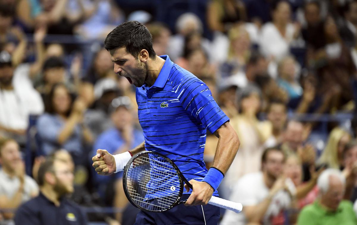 Novak Djoković | Roger Federer se je brez težav sprehodil prek Daniela Evansa. | Foto Reuters