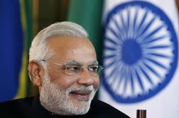 Indijski premier na zgodovinskem obisku v Kašmirju