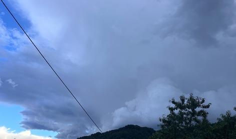 Opozorilo: takšni bodo sunki vetra, napovedane so nevihte in nalivi #animacija