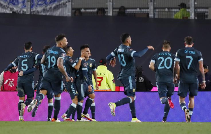 Argentini je zmago zagotovil Lautaro Martinez. | Foto: Reuters