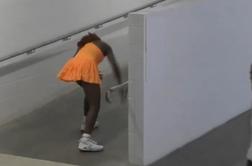 Čudi ga, da jih ne snemajo še pod tušem #video