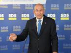 Referendum, sedež stranke SDS. Janez Janša