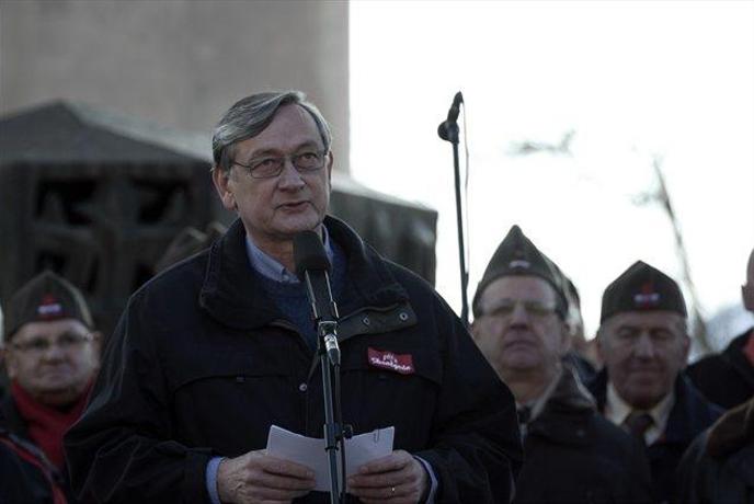 Türk v Dražgošah v imenu ključnih reform pozval k enotnosti