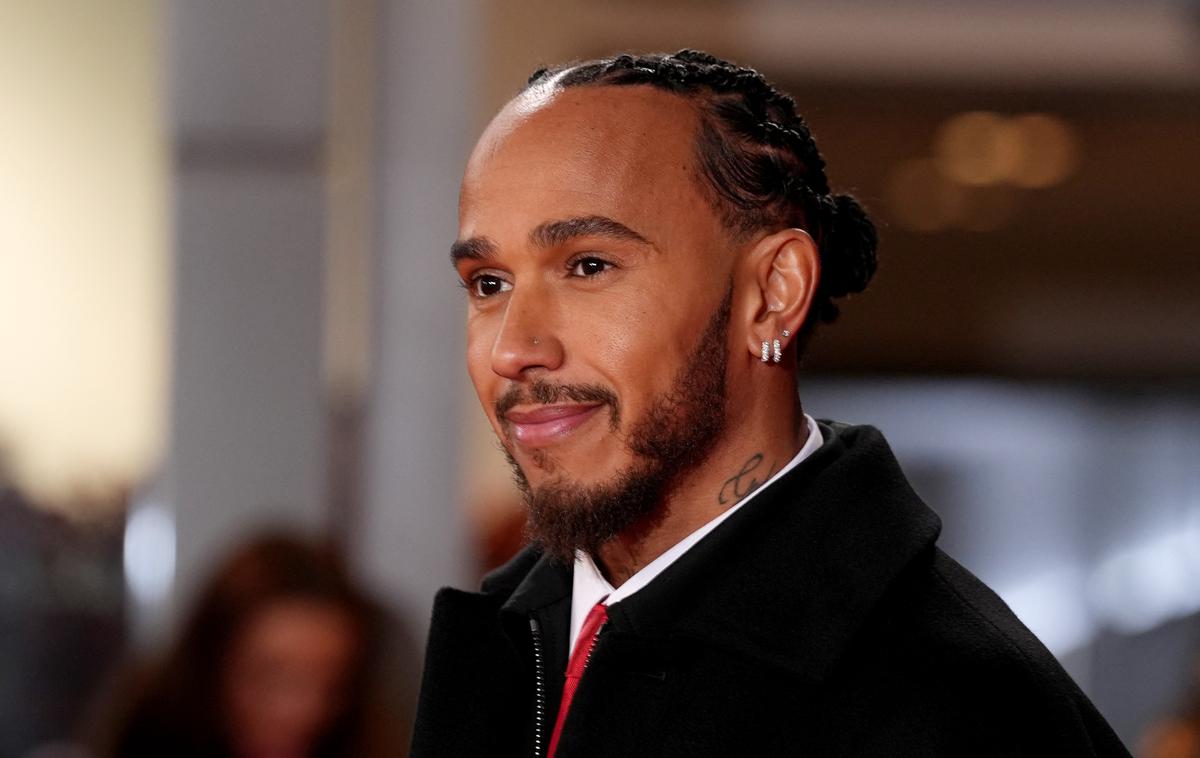 Lewis Hamilton | Med zadnjimi je na predstavitev po rdeči preprogi prišel britanski zvezdnik Lewis Hamilton. | Foto Reuters