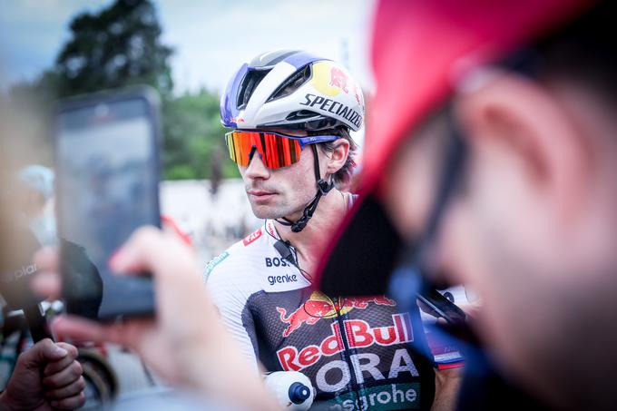 Primož Roglič prvi dan Gira ni imel nobenih težav. | Foto: Ana Kovač