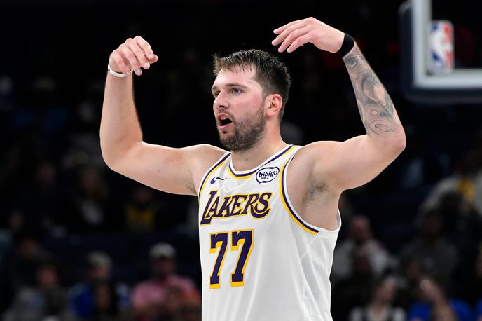 Luka Dončić | Luko Dončića v noči na ponedeljek čaka novo srečanje. | Foto Guliverimage