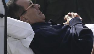 Egiptovsko sodišče preložilo izrek sodbe Mubaraku