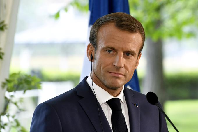 V Franciji so potrdili že 577 primerov okužb z novim koronavirusom, umrlo je devet ljudi. Francoski predsednik Emmanuel Macron je državljane pozval, naj omejijo obiske pri starejših ljudeh. | Foto: Reuters