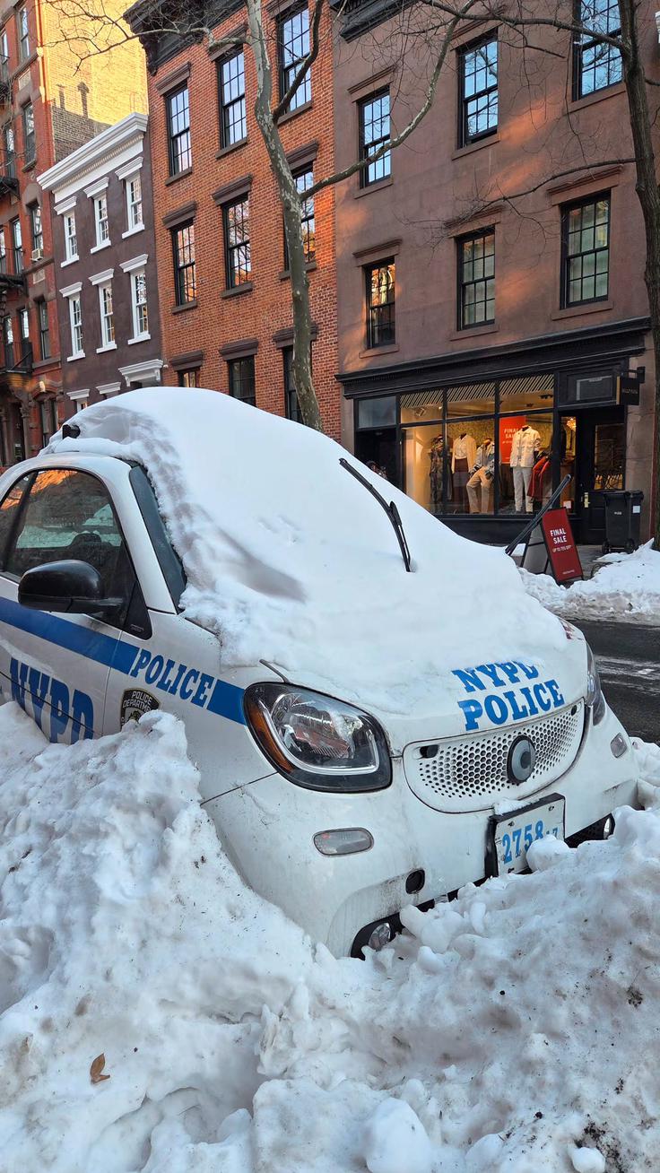 Sprehodila se je tudi po ulicah New Yorka ... | Foto: Instagram/ninapuslar