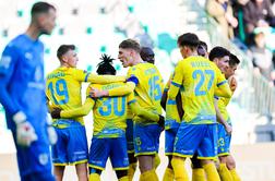 Začenja se s pomembnim derbijem za Evropo in obstanek