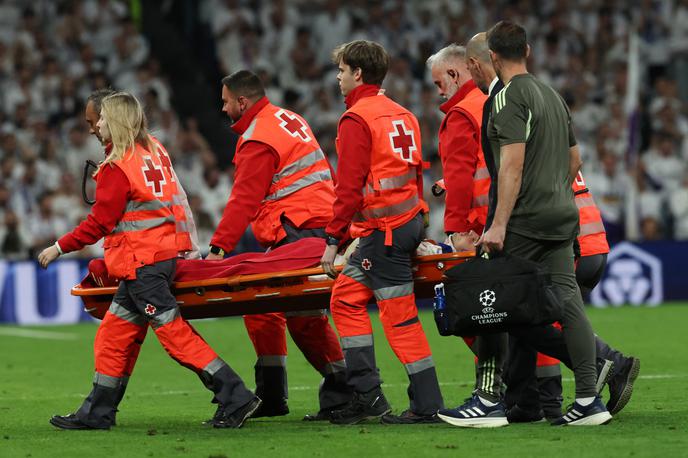 Raul Asencio, Real Madrid | Raul Asencio je tekmo sklenil na nosilih. | Foto Reuters