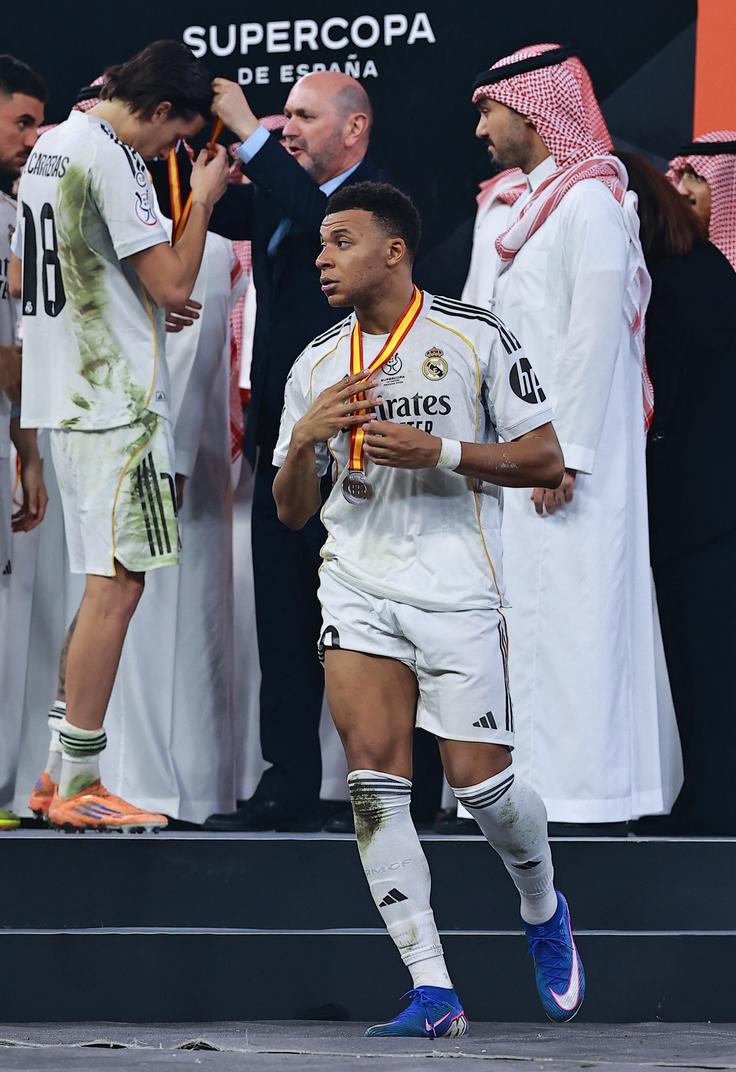 Kylian Mbappe je v finalu španskega superpokala vstopil v igro v 74. minuti. | Foto: Reuters