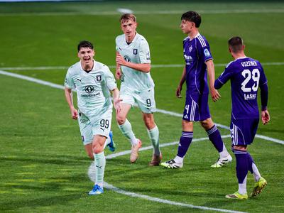Olimpija na derbiju hitro povedla, navijači prekinili tekmo #vŽivo
