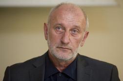 "Ne poje tako lepo kot Elda Viler, politik je pa le boljši"