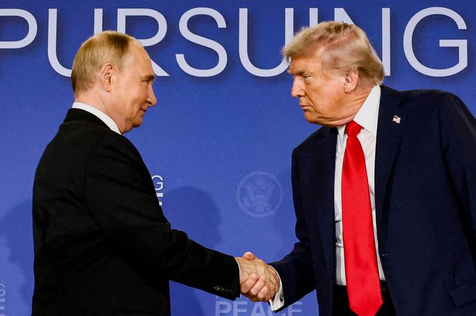 Donald Trump, Vladimir Putin | Srečanje med Trumpom in Putinom je zastalo. | Foto Reuters