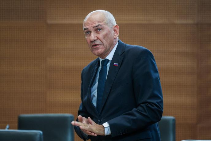 Janša napovedal še en referendum