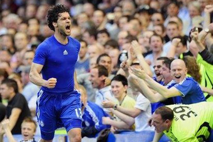 Ballack se je vrnil v Leverkusen