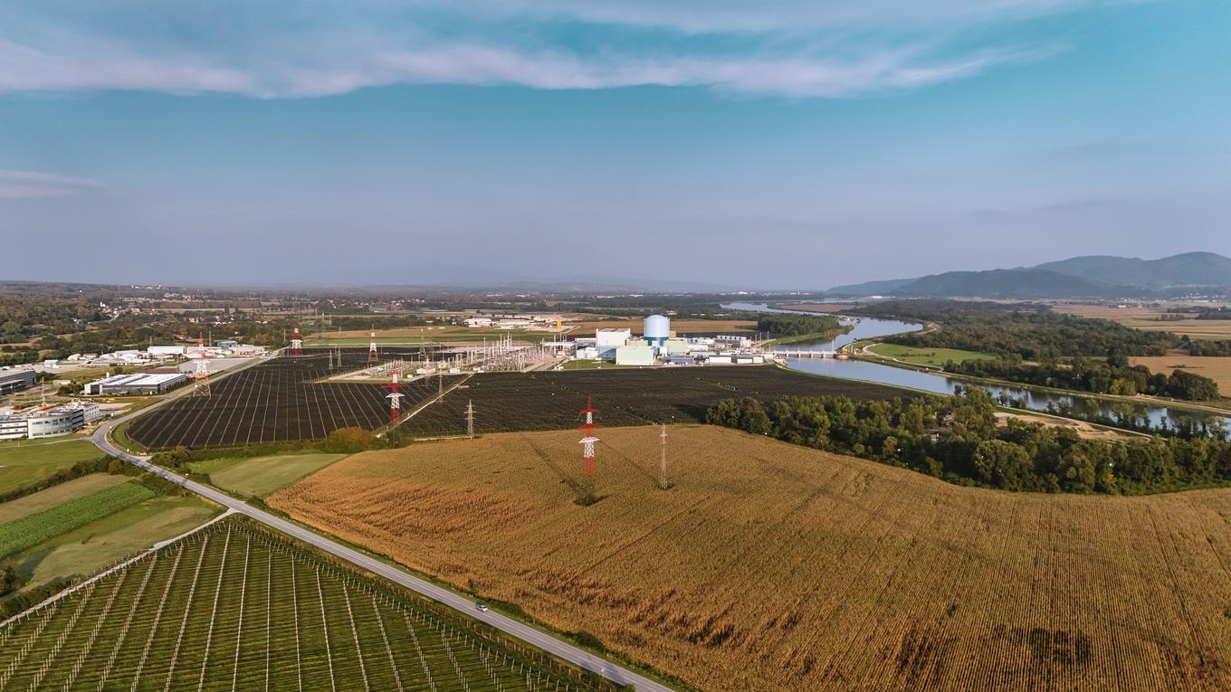 A Eslovénia tem uma excelente experiência no domínio da energia nuclear. A central nuclear de Krško é uma instalação moderna que fornece electricidade para um terço do consumo da Eslovénia. | Foto: arquivo de energia GEN