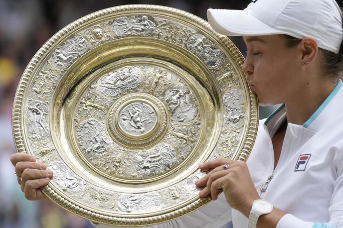 Ashleigh Barty | Ashleigh Barty je po osvojenem Wimbledonu še povečala prednost na lestvici. | Foto Guliverimage